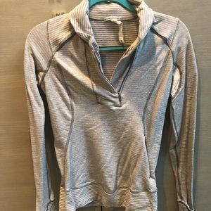 Lululemon top size 6
